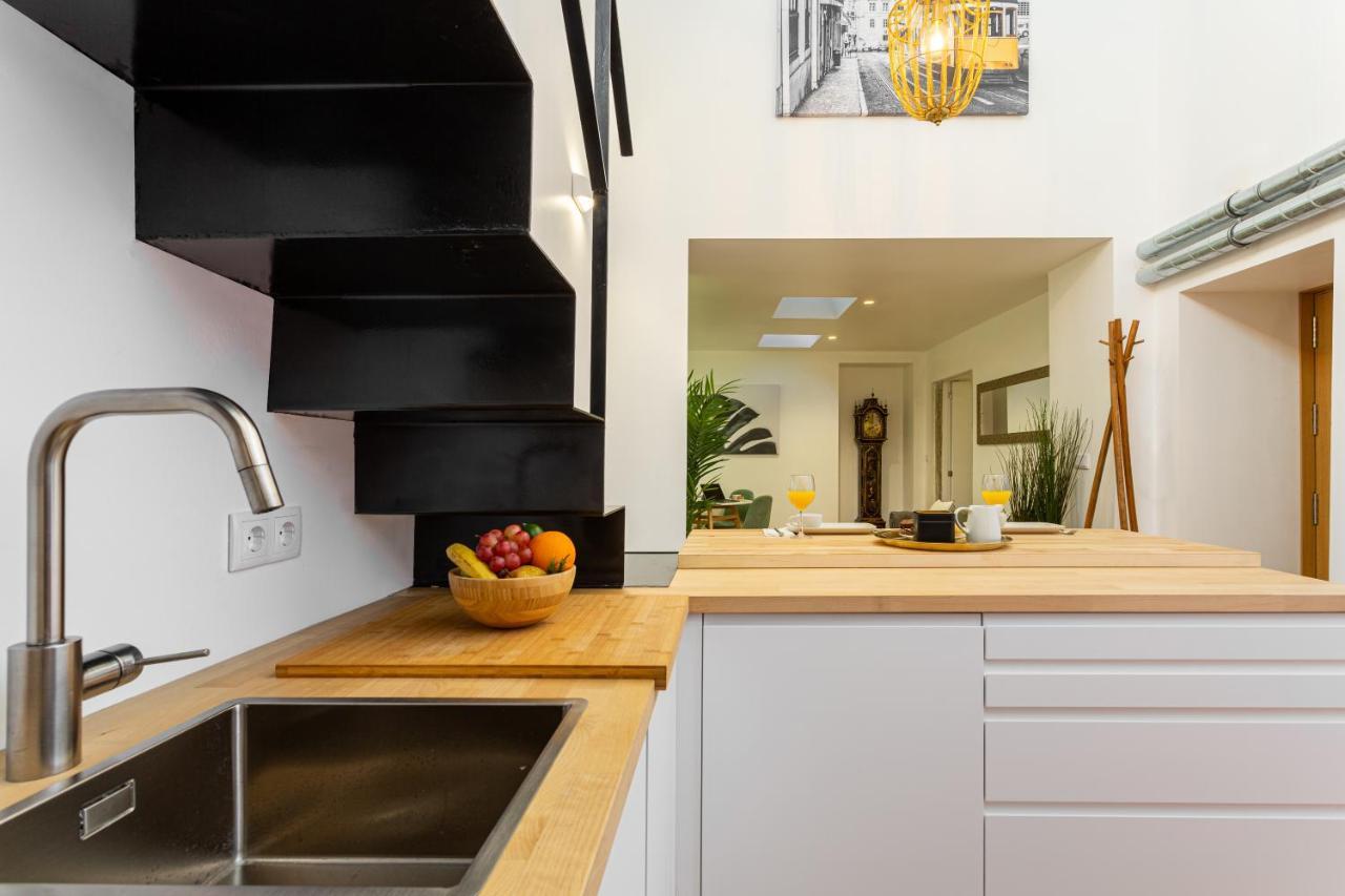 Bairro Alto Bronze Of Art Apartments 리스본 외부 사진